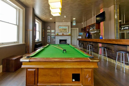 Deloraine Hotel image 16