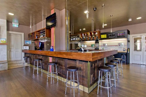 Deloraine Hotel image 17