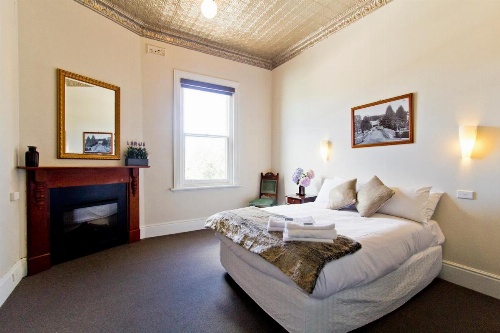 Deloraine Hotel image 26